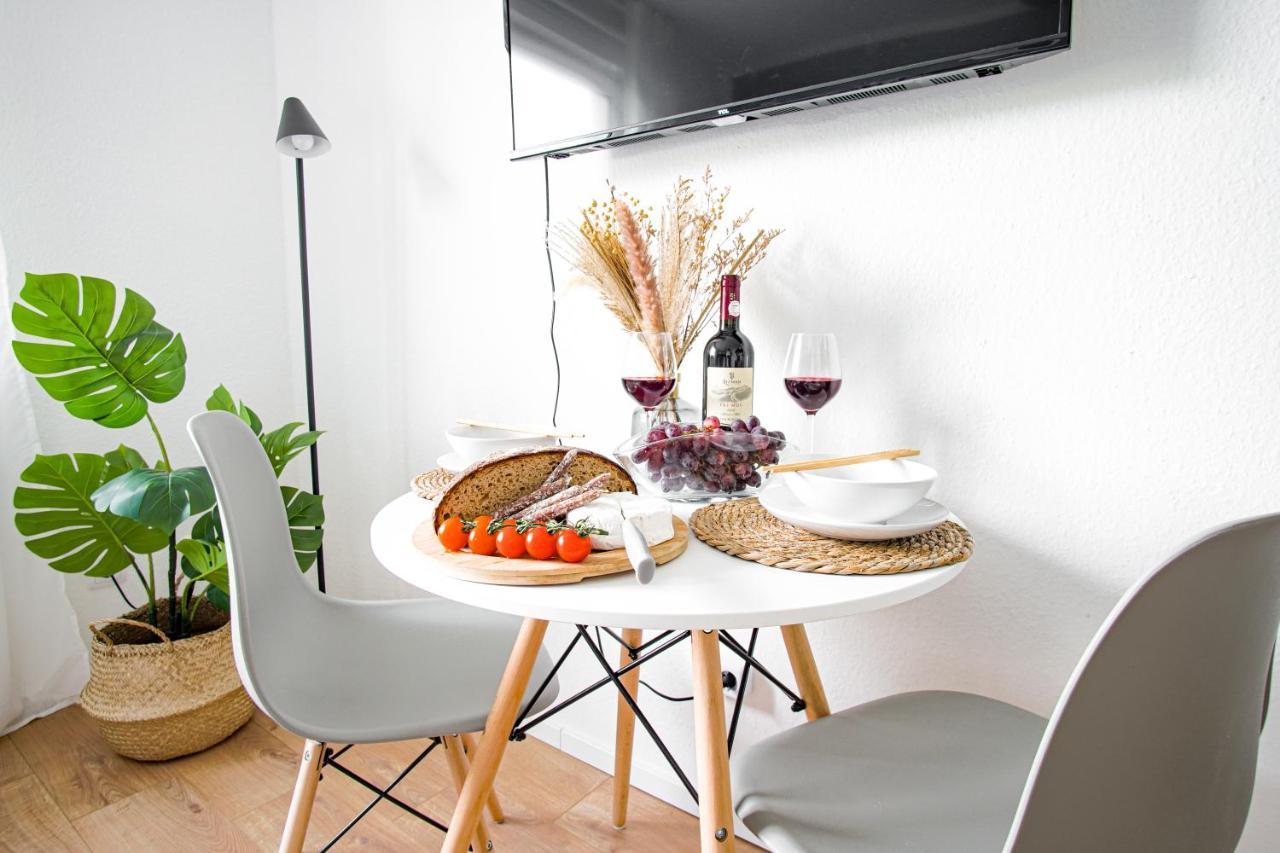 Homefy Studio Heaven - Self Check-In - Free Parking - Elevator Essen Buitenkant foto